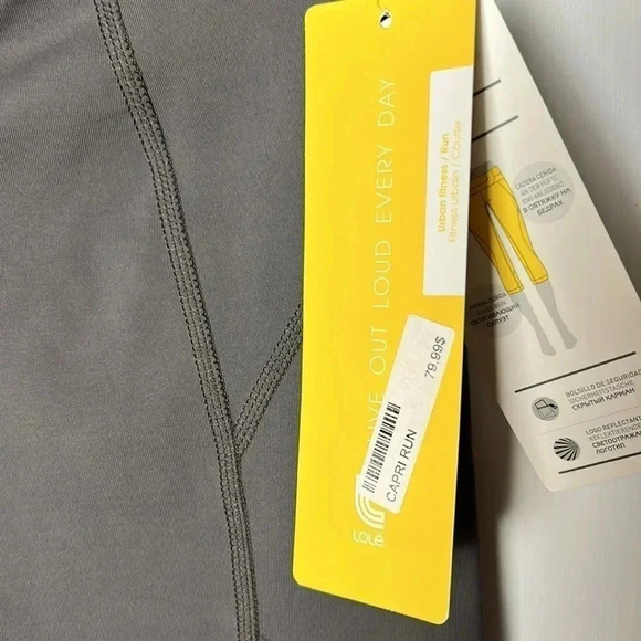 NWT LOLE RUN CAPRIS LOLE LEGGINGS XS GREY WITH YELLOW TRIM LOGO  REG 80$ - Picture 13 of 14